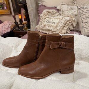 TALBOT BRAND Brazilian Leather Ankle Boots w/ Zippers & Bows NWOT SZ 9.5
